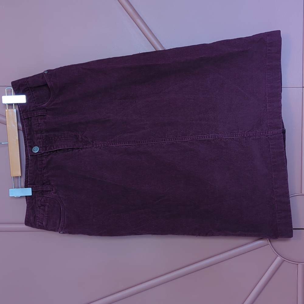 Denver Hayes - Size 10 - Corduroy Midi Skirt